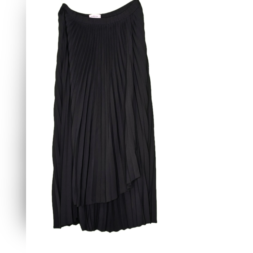 NWOT Aritzia Black Asymmetrical Pleated Skirt, Small - Picture 3 of 7